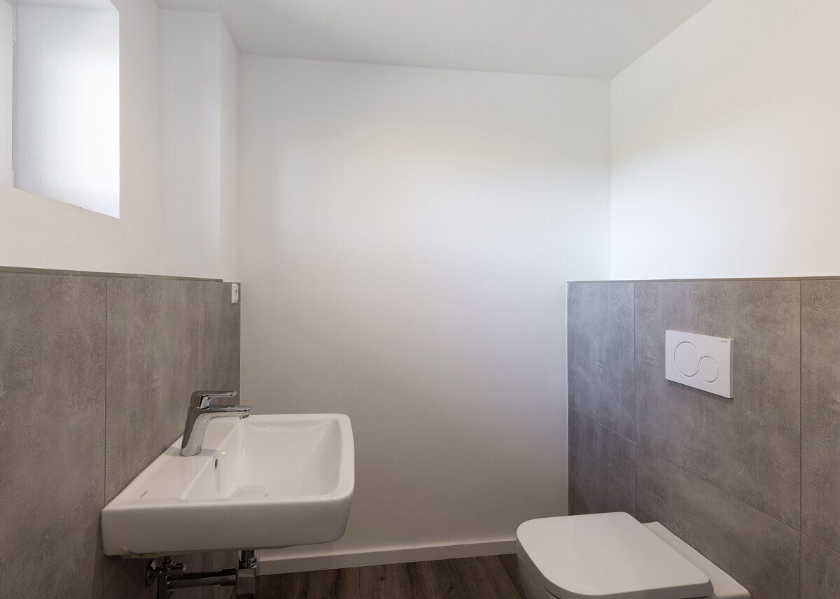 Gäste-WC Immobilienangebot - Münster - Wohnen & Gewerbe - Doppelhaushälfte mit großem Grundstück!