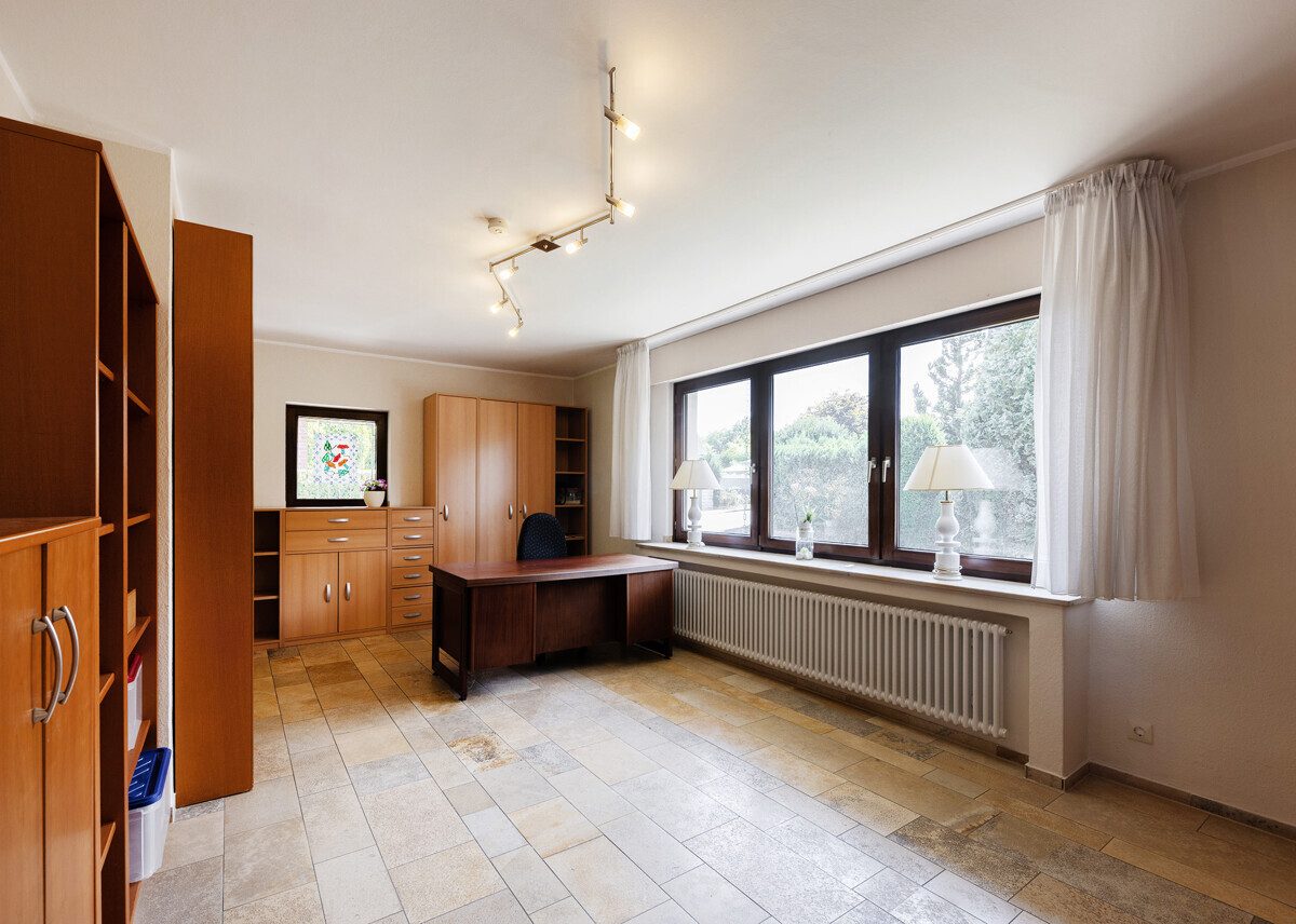 Schlafzimmer Immobilienangebot - Beckum - Wohnen & Gewerbe - Gestalten Sie Ihren neuen Rückzugsort in idyllischer Umgebung!