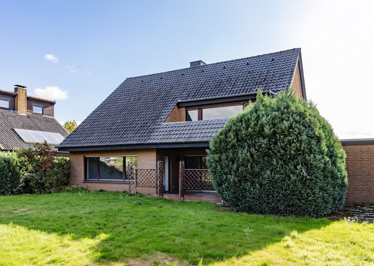 Immobilienangebot - Warendorf - Wohnen & Gewerbe - Vielseitig nutzbares Einfamilienhaus mit Einliegerwohnung!