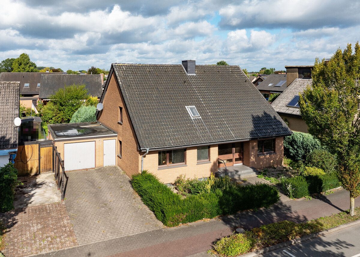 Immobilienangebot - Warendorf - Wohnen & Gewerbe - Vielseitig nutzbares Einfamilienhaus mit Einliegerwohnung!