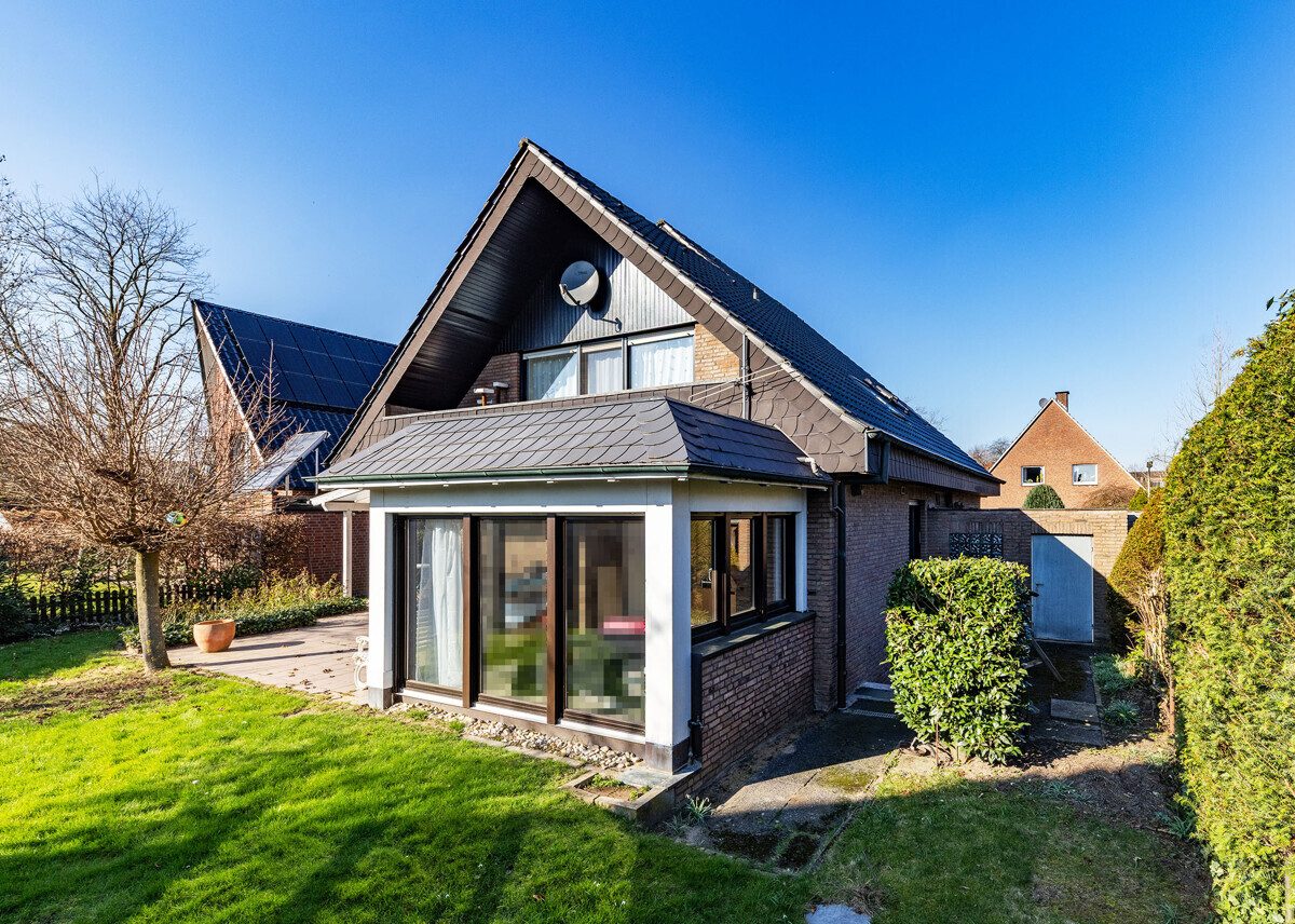Süd-Ostansicht Immobilienangebot - Sendenhorst / Albersloh - Wohnen & Gewerbe - Hier ist Ihr Kapital gut investiert!