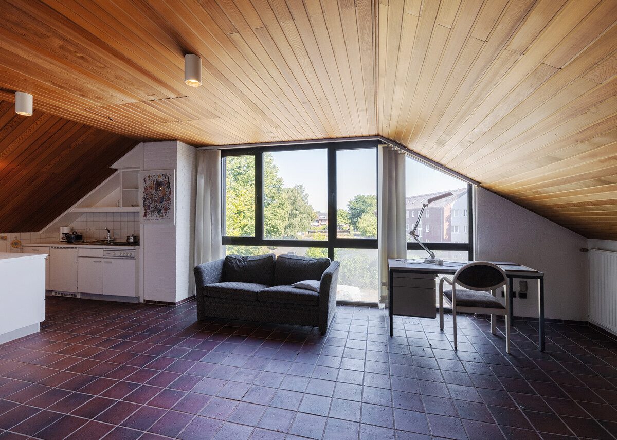 Dachgeschoss Immobilienangebot - Münster - Wohnen & Gewerbe - Besonderes Reihenendhaus in Süd-Ausrichtung!