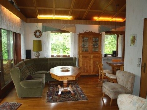 Weiterer Blick ins Wohn- und Esszimmer Immobilienangebot - Edertal - Alle - Ihr neues Domizil am Edersee! KEINE KÄUFERPROVISION!