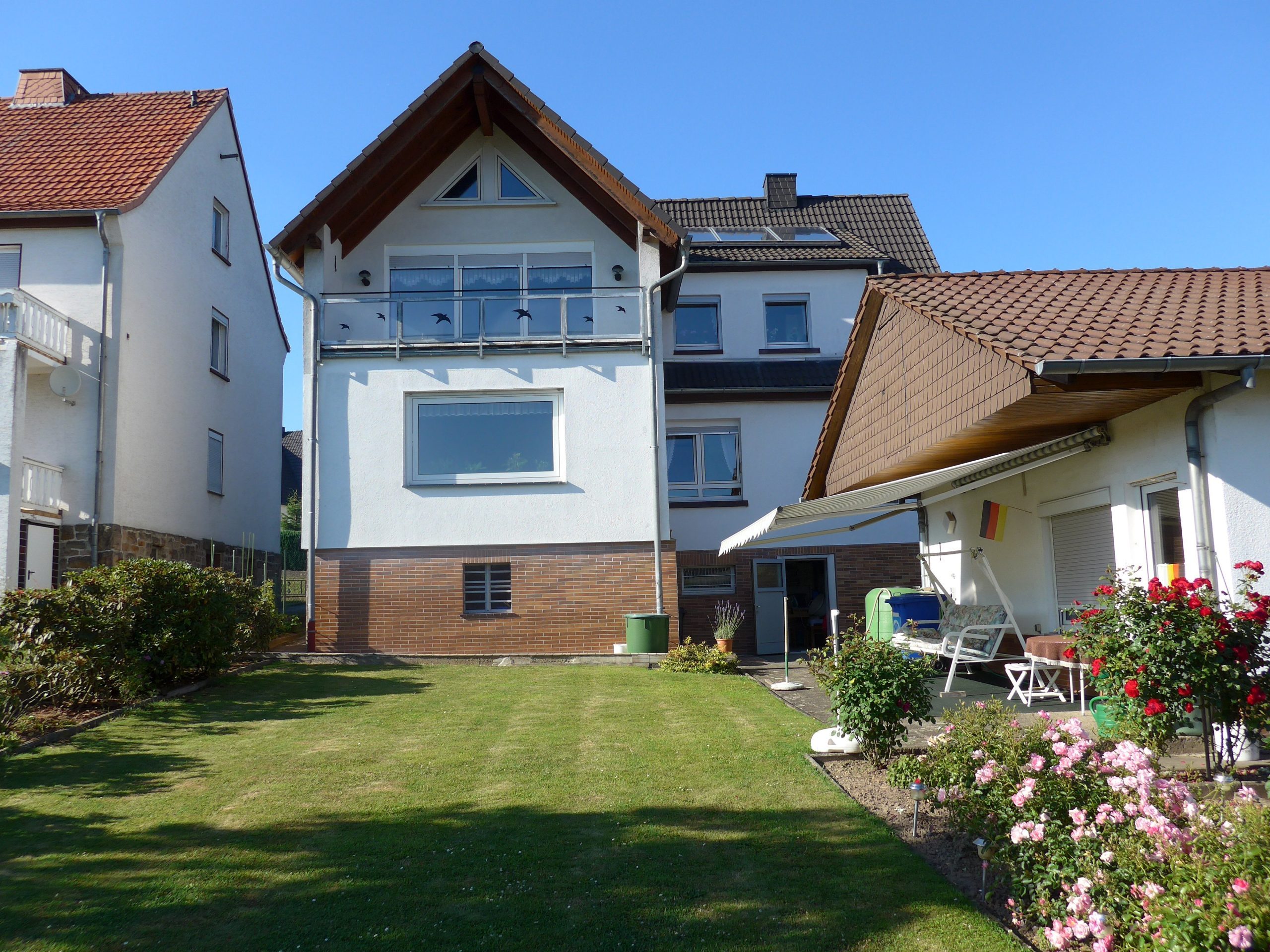 König Immobilien GmbH - Immobilienangebot - Felsberg - Einfamilienhaus - Preisreduzierung. Gepflegtes Ein- bis Zweifamilienhaus mit schönem Grundstück. Keine Käuferprovision.