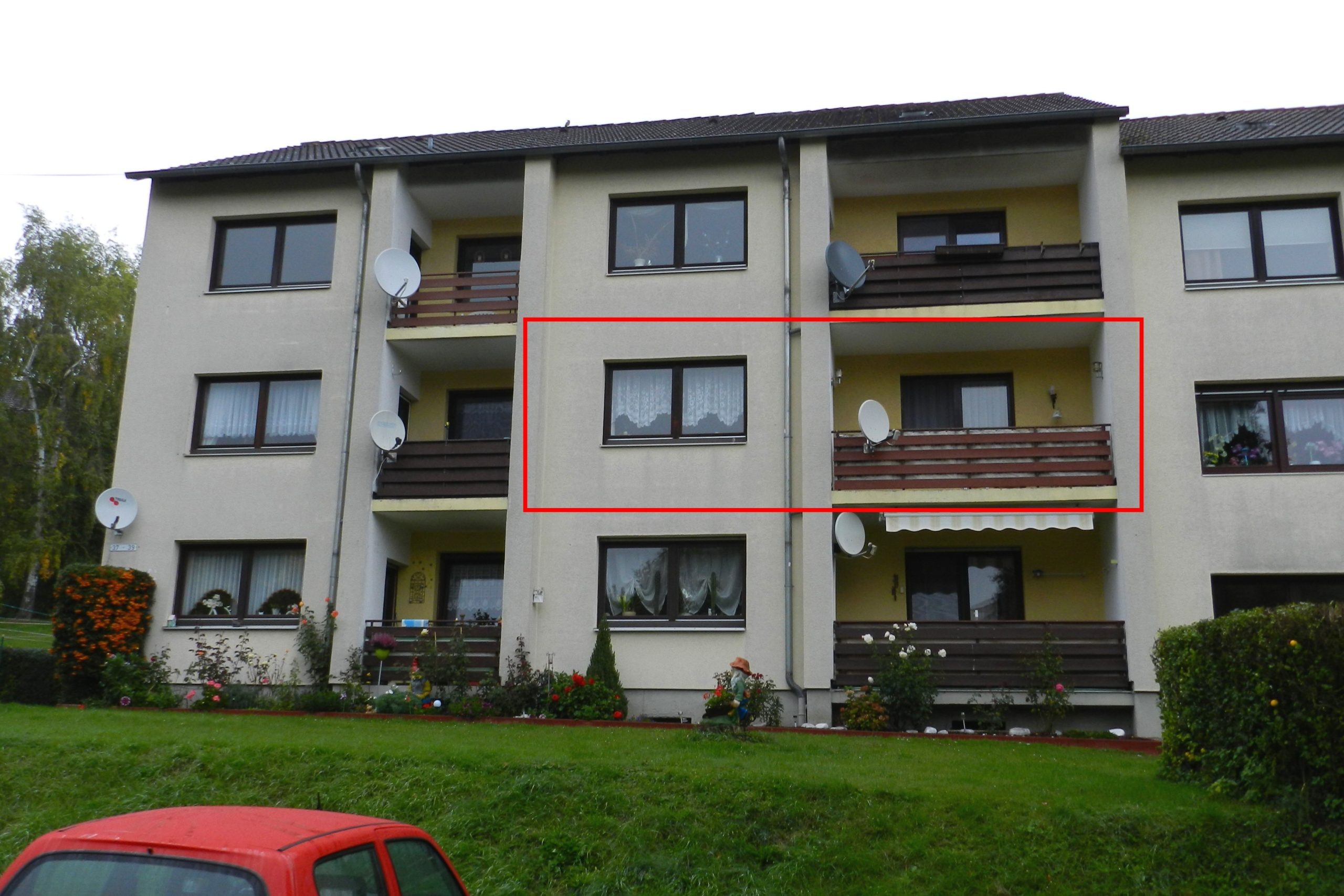König Immobilien GmbH - Immobilienangebot - Fritzlar - Etagenwohnung - Betongold statt Sparbuch: Zentral gelegene Eigentumswohnung in Fritzlar! KEINE KÄUFERPROVISION