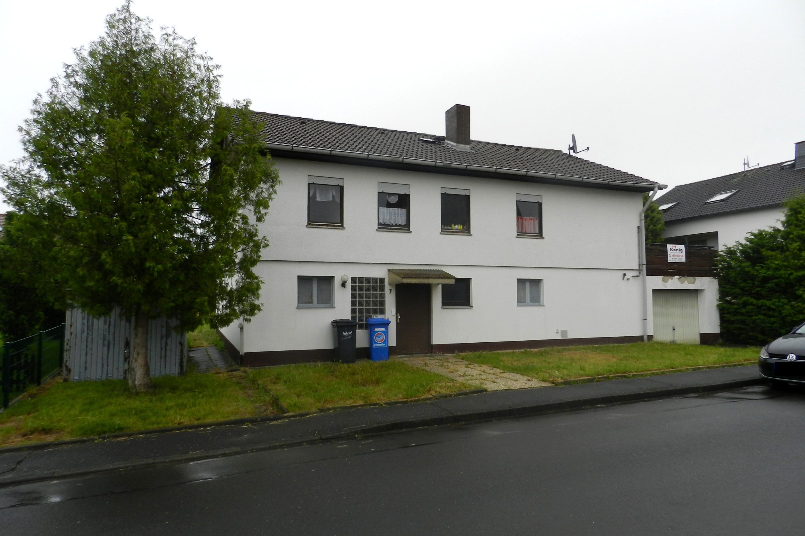 König Immobilien GmbH - Immobilienangebot - Edermünde - Einfamilienhaus - Hier zahlen Sie nur den Grundstückspreis: Sanierungsobjekt in gefragter Lage! KEINE KÄUFERPROVISION