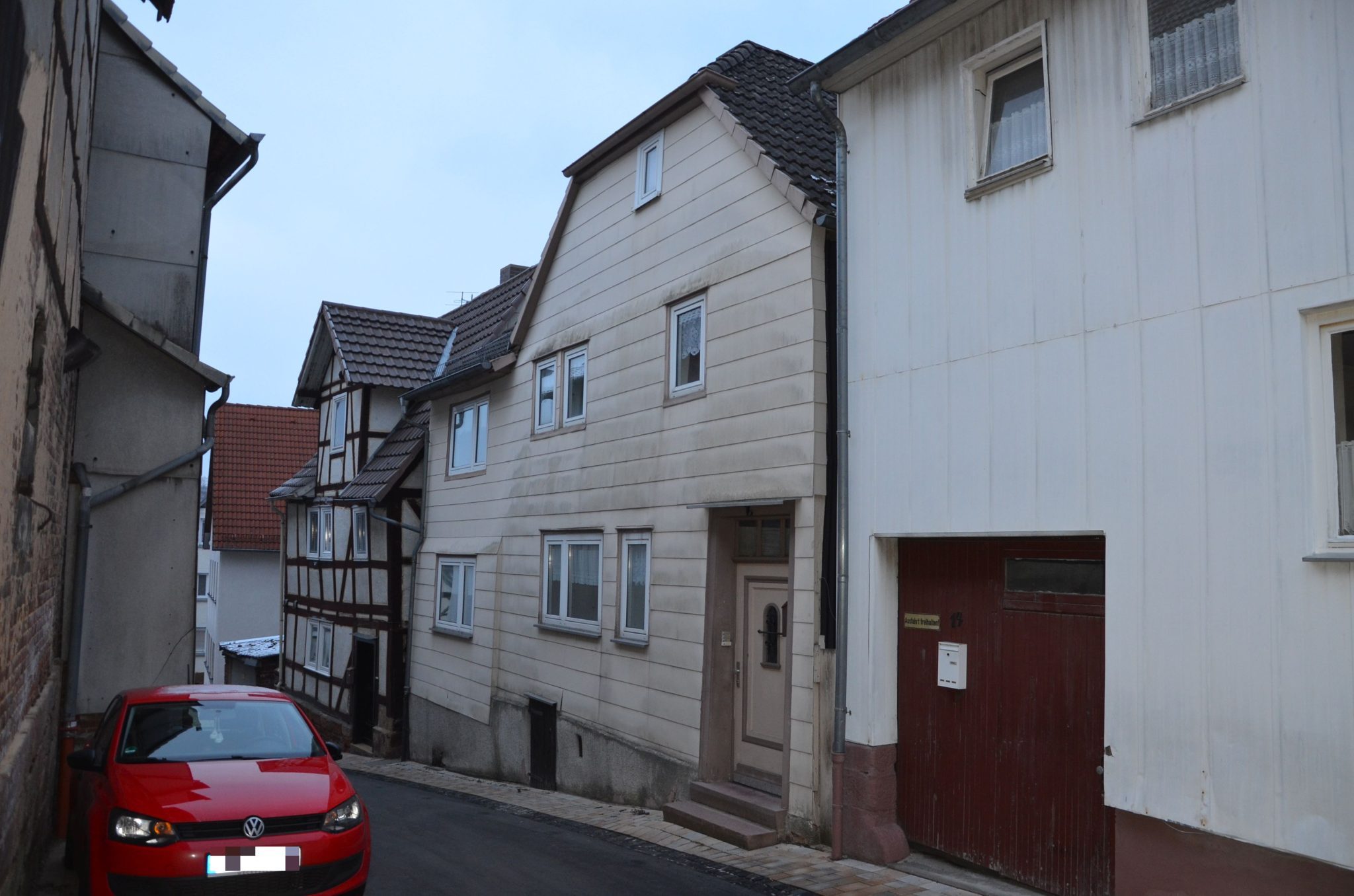 König Immobilien GmbH - Immobilienangebot - Schwalmstadt - Einfamilienhaus - Viel Platz für Sie und Ihre Lieben inmitten von Treysa! Keine Käuferprovision