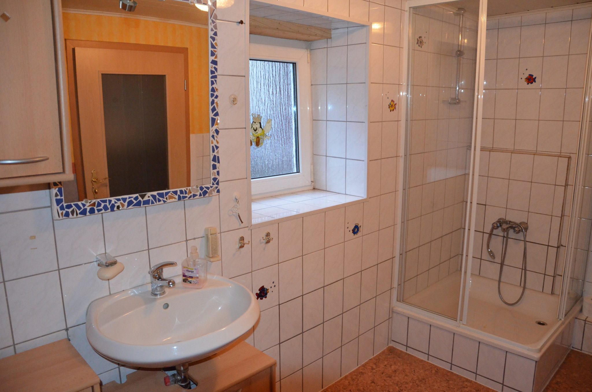 König Immobilien GmbH - Immobilienangebot - Schwalmstadt - Einfamilienhaus - Viel Platz für Sie und Ihre Lieben inmitten von Treysa! Keine Käuferprovision