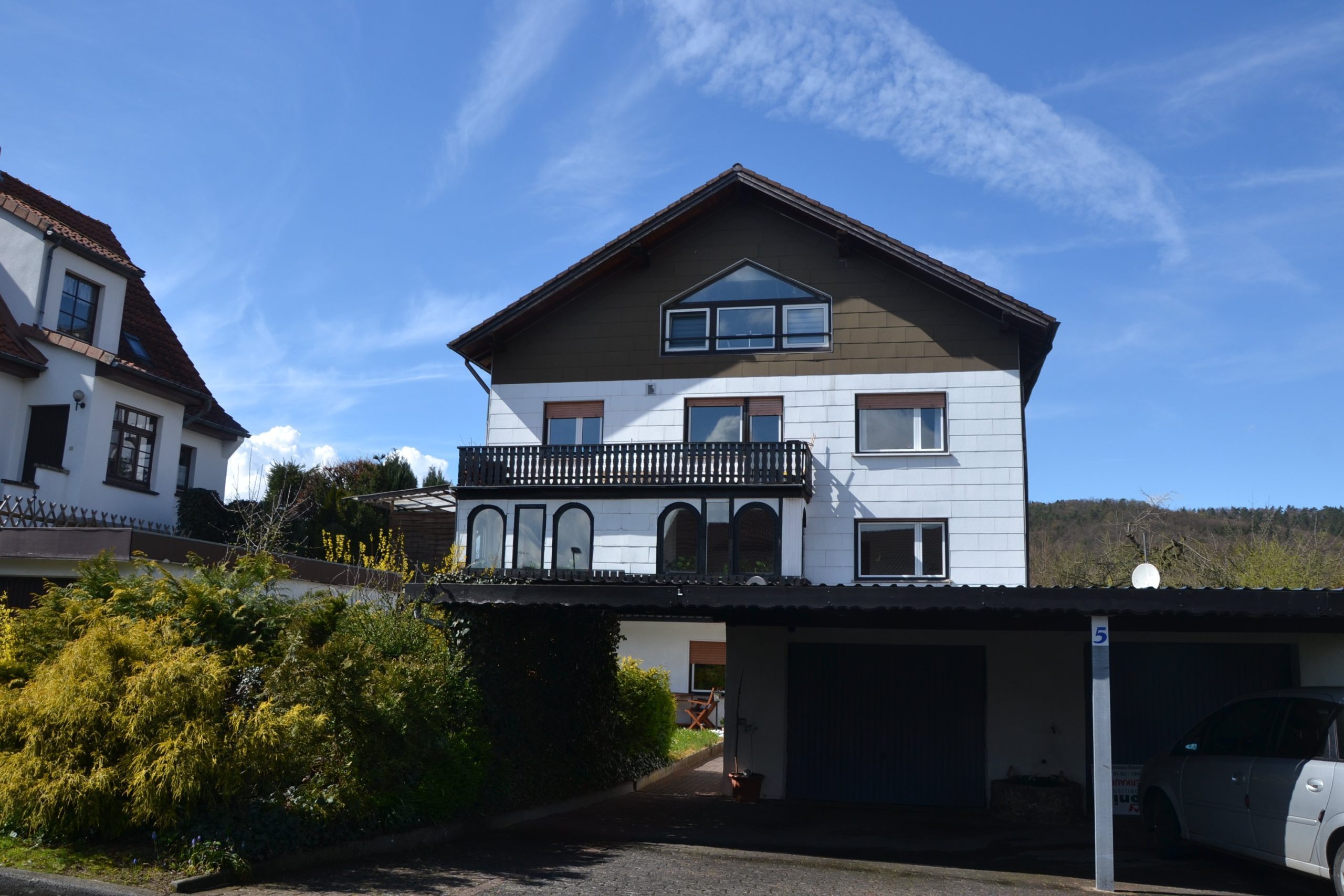 König Immobilien GmbH - Immobilienangebot - Witzenhausen - Mehrfamilienhaus - Kapitalanleger aufgepasst! Gepflegtes MFH unweit von Witzenhausen! KEINE KÄUFERPROVISION