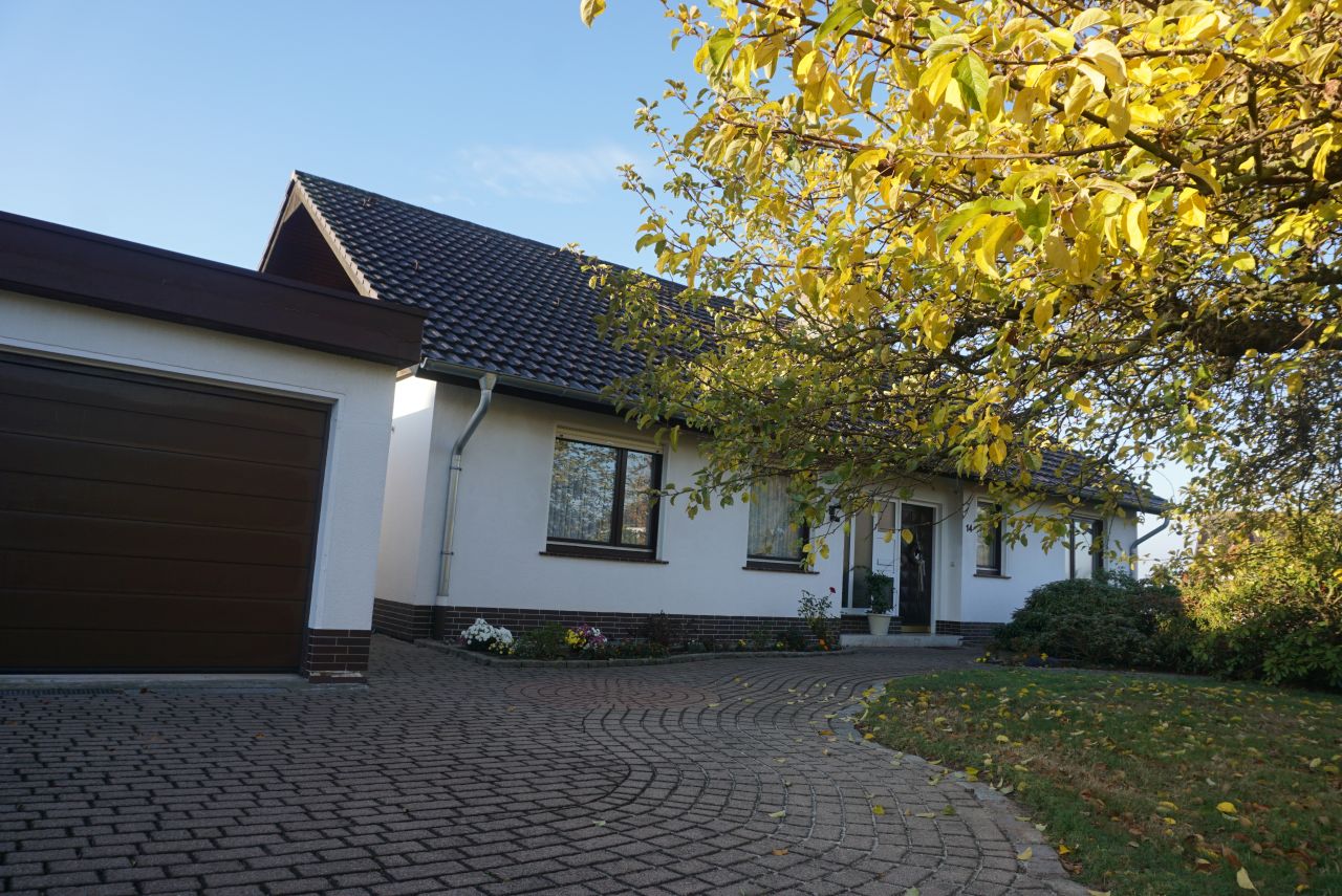 König Immobilien GmbH - Immobilienangebot - Felsberg - Einfamilienhaus - Ihr neues Familienglück! Keine Käuferprovisison!