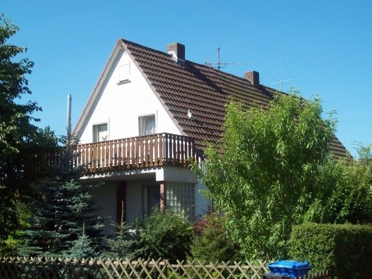 König Immobilien GmbH - Immobilienangebot - Guxhagen - Einfamilienhaus - Haus für die kleine Familie wartet auf Sie! Keine Käuferprovision!
