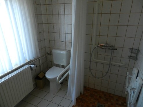 König Immobilien GmbH - Immobilienangebot - Fritzlar - Einfamilienhaus mit Einliegerwohnung - Das Haus für Ihre Familie: Ruhige Lage, viel Platz und schöne Aussicht! KEINE KÄUFERPROVISION!