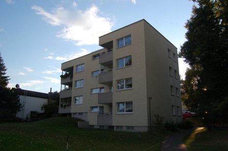 König Immobilien GmbH - Immobilienangebot - Kassel - Etagenwohnung - Bezugsfreie 3-Zimmerwohnung mit Garage