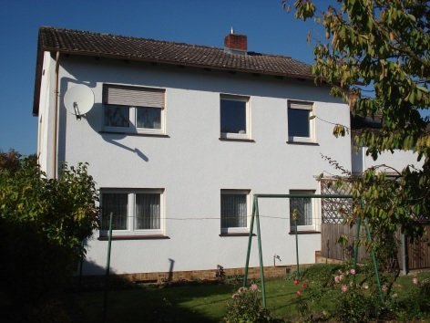 König Immobilien GmbH - Immobilienangebot - Schwalmstadt - Zweifamilienhaus - IDEAL FÜR DIE JUNGE FAMILIE ODER JUNG UND ALT UNTER EINEM DACH! Keine Käuferprovision!