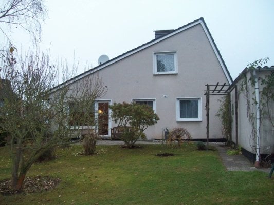 König Immobilien GmbH - Immobilienangebot - Melsungen - Einfamilienhaus - Lage, Haus und Grundstück überzeugen! Keine Käuferprovision!