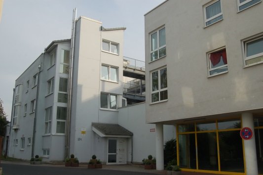 König Immobilien GmbH - Immobilienangebot - Kassel - Dachgeschosswohnung - Schicke und zentrumsnahe Dachgeschosswohnung mit EBK
