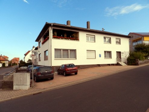 König Immobilien GmbH - Immobilienangebot - Frielendorf - Zweifamilienhaus - Zentral, komfortabel und großzügig wohnen! Optimales Generationenhaus! KEINE KÄUFERPROVISION