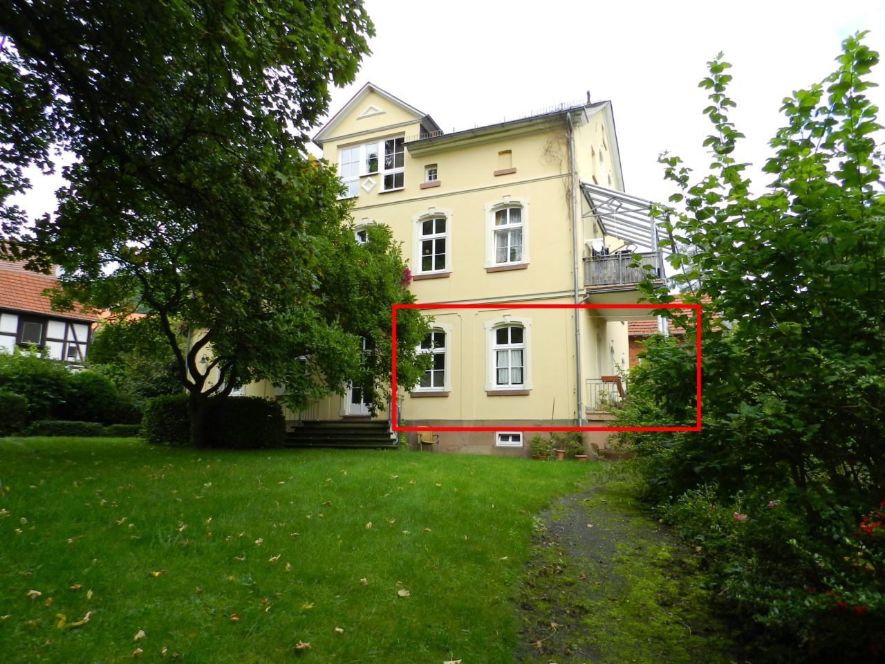 001KurzBlick_vom_Grundstueck König Immobilien GmbH - Immobilienangebot - Homberg - Erdgeschosswohnung - Sanierte Jugendstilwohnung im Zentrum! KEINE KÄUFERPROVISION