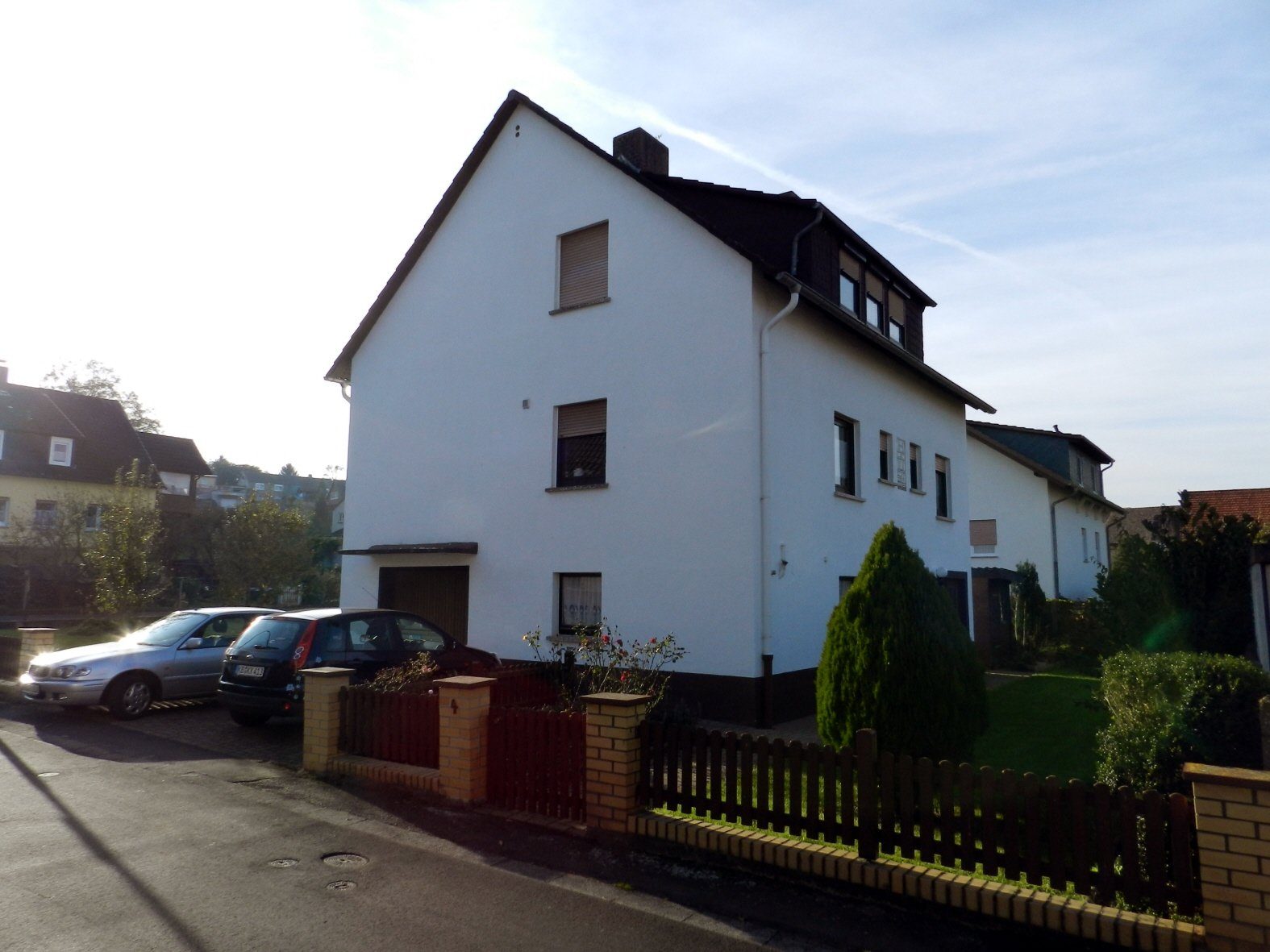 König Immobilien GmbH - Immobilienangebot - Homberg - Einfamilienhaus - Solides Einfamilienhaus mit Platz für Kind und Kegel! KEINE KÄUFERPROVISION