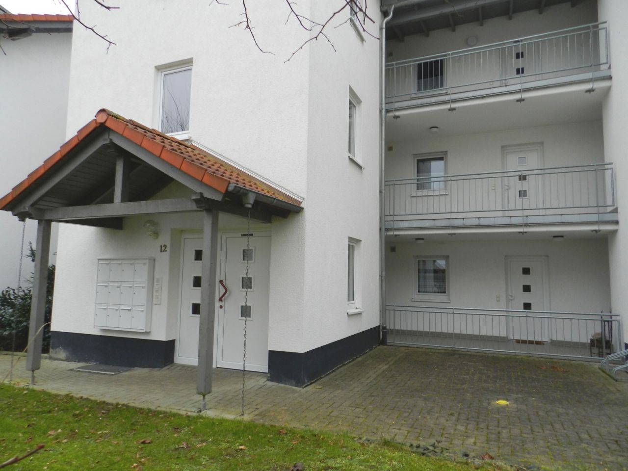 König Immobilien GmbH - Immobilienangebot - Fritzlar - Erdgeschosswohnung - Wertbeständig und krisensicher: Eigentumswohung in bester Lage! KEINE KÄUFERPROVISION