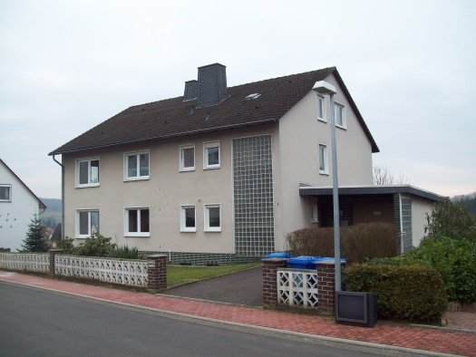 König Immobilien GmbH - Immobilienangebot - Felsberg - Zweifamilienhaus - Preisreduzierung! Dieses geräumige Haus bietet Ihnen vielfältige Möglichkeiten der Nutzung! Keine Käuferprovision!