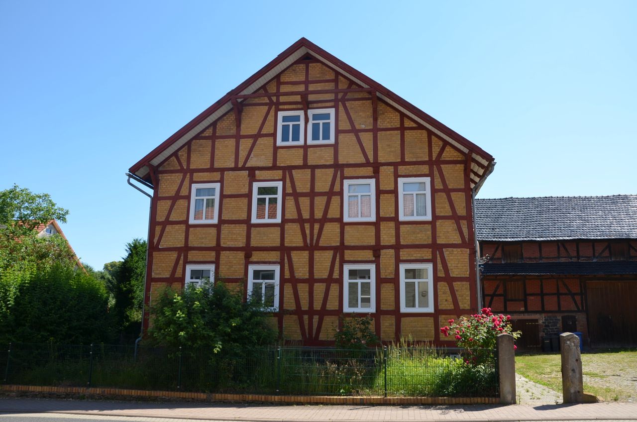 König Immobilien GmbH - Immobilienangebot - Frielendorf - Mehrfamilienhaus - Schöner Resthof als Kapitalanlage!!! - Keine Käuferprovision-