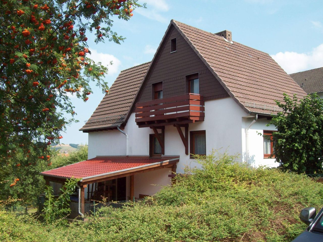 König Immobilien GmbH - Immobilienangebot - Rotenburg an der Fulda - Einfamilienhaus - Gemütliches Einfamilienhaus in ruhiger Lage von Rotenburg! Keine Käuferprovision!