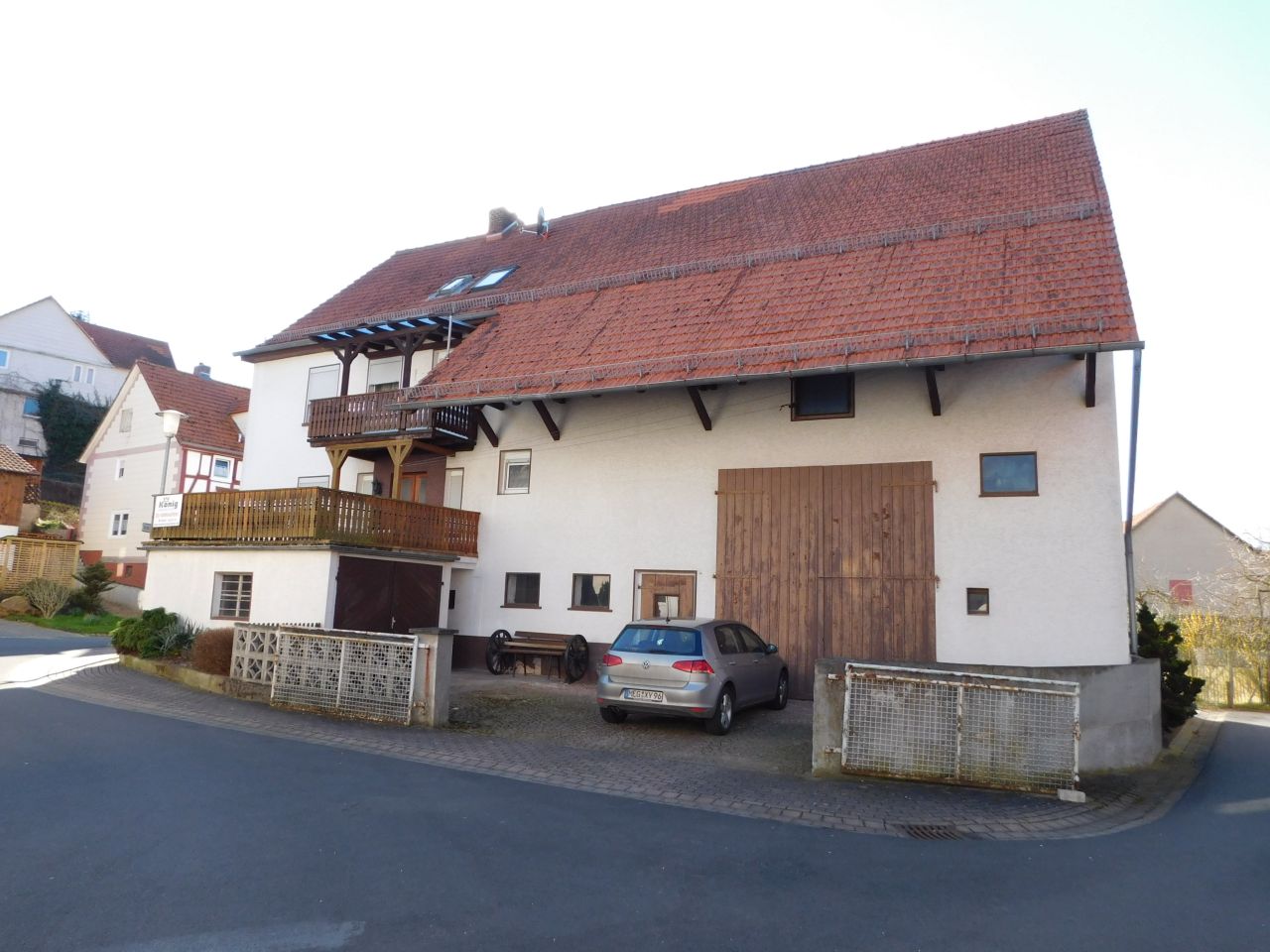 König Immobilien GmbH - Immobilienangebot - Melsungen - Einfamilienhaus mit Einliegerwohnung - Massives Ein- bis Zweifamilienhaus mit Nebengebäude! Keine Käuferprovision!