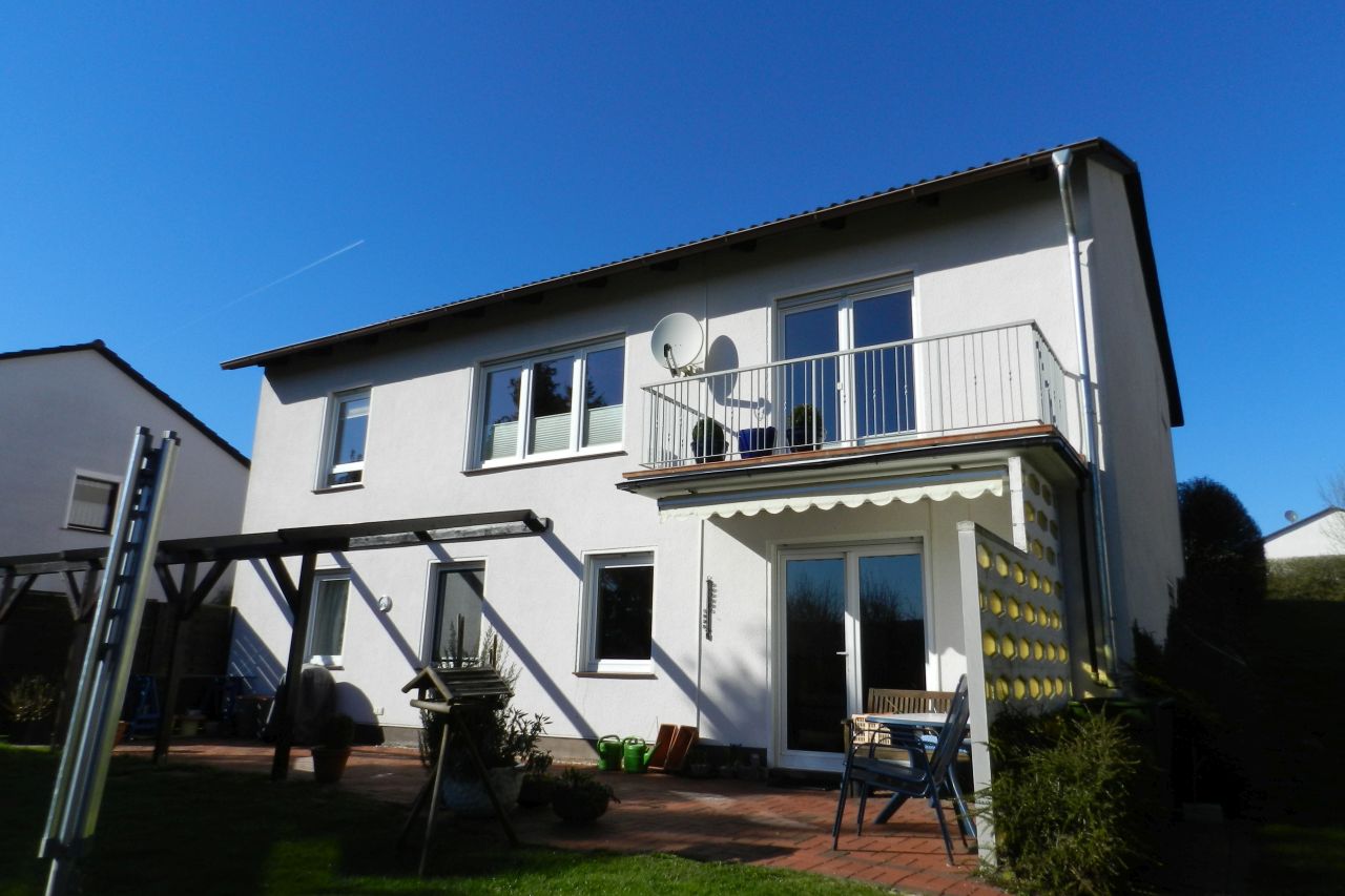 König Immobilien GmbH - Immobilienangebot - Ahnatal - Einfamilienhaus - Ahnatal, Kammerberg - Solides und gepflegtes Einfamilienhaus! Keine Käuferprovision!