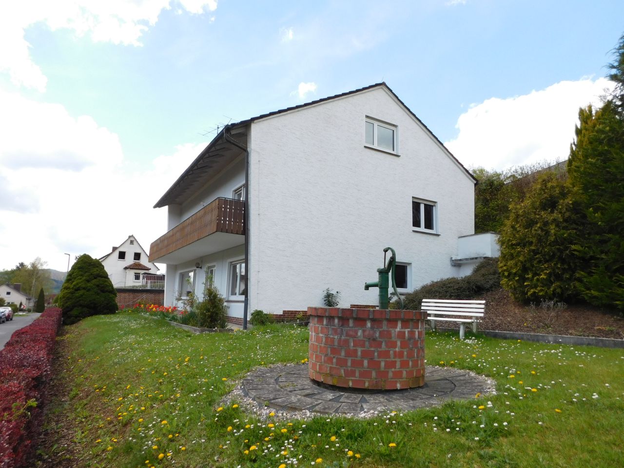 König Immobilien GmbH - Immobilienangebot - Spangenberg - Einfamilienhaus - Großzügiges Wohnhaus für die ganze Familie! - Keine Käuferprovision