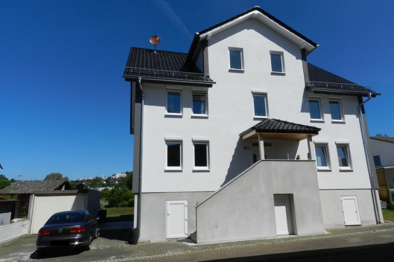 König Immobilien GmbH - Immobilienangebot - Homberg - Einfamilienhaus - Top saniertes und großzügiges Einfamilienhaus. KEINE KÄUFERPROVISION