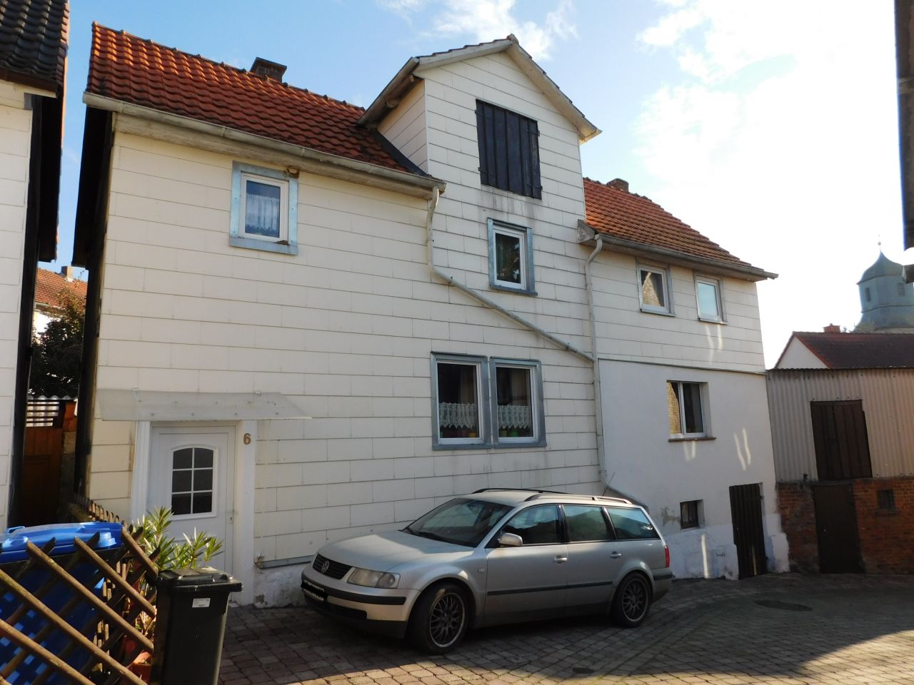König Immobilien GmbH - Immobilienangebot - Wabern - Einfamilienhaus - Kaufen statt Mieten! Einfamilienhaus mit Carport und kleinem Grundstück! Keine Käuferprovision!