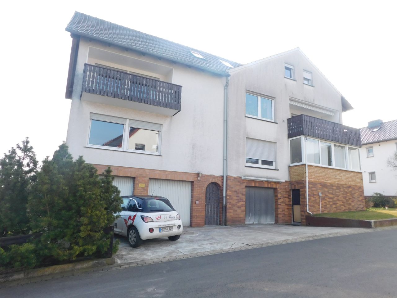 König Immobilien GmbH - Immobilienangebot - Malsfeld - Zweifamilienhaus - Familiendomizil in ruhiger Lage mit Weitblick! Keine Käuferprovision!