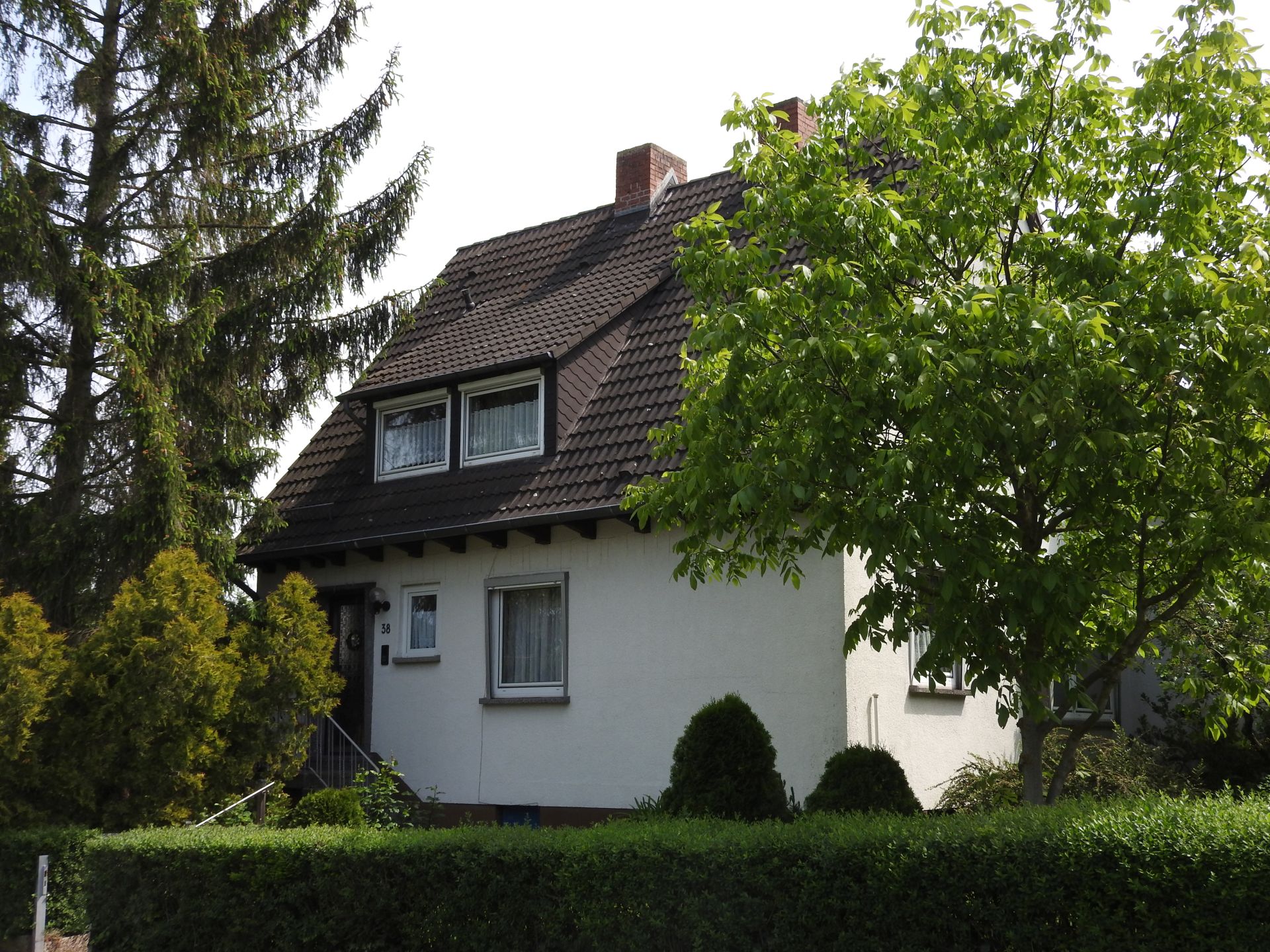 König Immobilien GmbH - Immobilienangebot - Kassel - Erdgeschosswohnung - Erdgeschosswohnung mit schönem Garten am Jungfernkopf! KEINE KÄUFERPROVISION