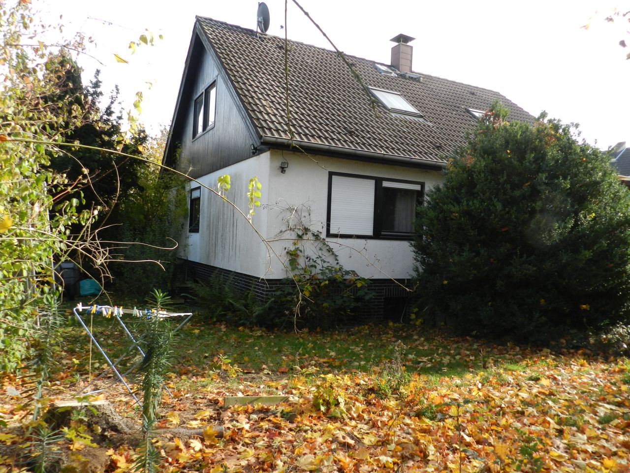 001KurzHaus König Immobilien GmbH - Immobilienangebot - Lohfelden - Einfamilienhaus - Lohfelden: EFH / ZFH im Bieterverfahren zu verkaufen! KEINE KÄUFERPROVISION