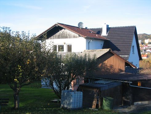 König Immobilien GmbH - Immobilienangebot - Homberg - Zweifamilienhaus - Auf geht`s ins gemachte Nest! KEINE KÄUFERPROVISION!