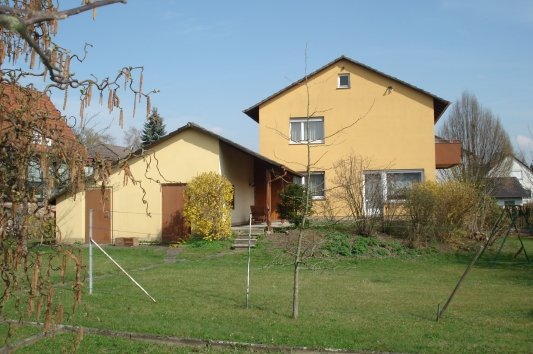 König Immobilien GmbH - Immobilienangebot - Schwalmstadt - Einfamilienhaus - Die Lage macht`s! KEINE KÄUFERPROVISION!