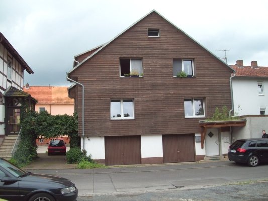 König Immobilien GmbH - Immobilienangebot - Melsungen - Zweifamilienhaus - Ihre Kapitalanlage in Melsungen! Keine Käuferprovision!