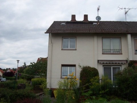 König Immobilien GmbH - Immobilienangebot - Fritzlar - Doppelhaushälfte - Aufgepasst! Einfamilienhaus in familienfreundlicher Lage von Fritzlar! Keine Käuferprovision!