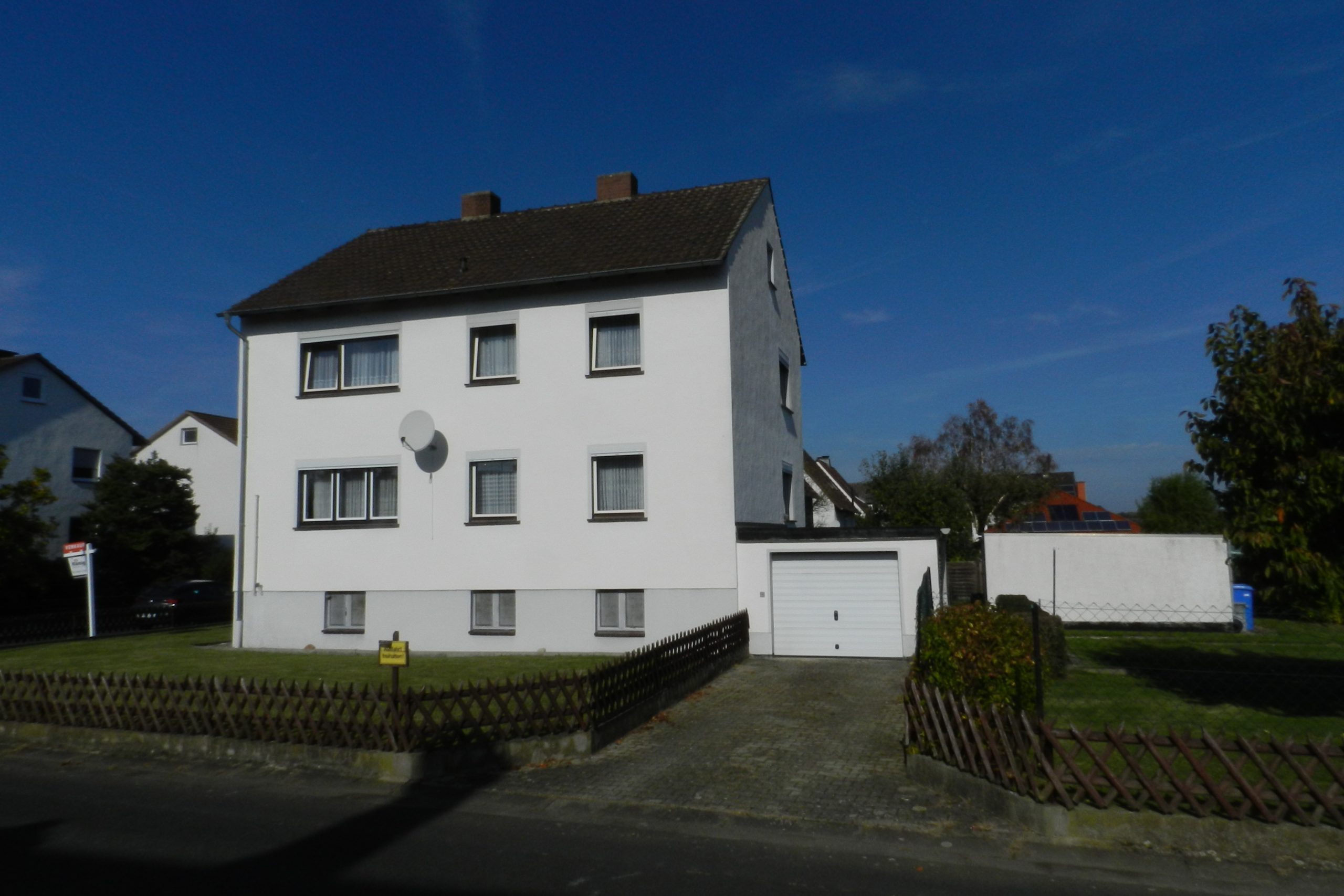 001KurzAussen_Ansicht König Immobilien GmbH - Immobilienangebot - Borken - Zweifamilienhaus - Ihr neues Einfamilienhaus oder Ihr Start als Vermieter mit super Ausblick!
