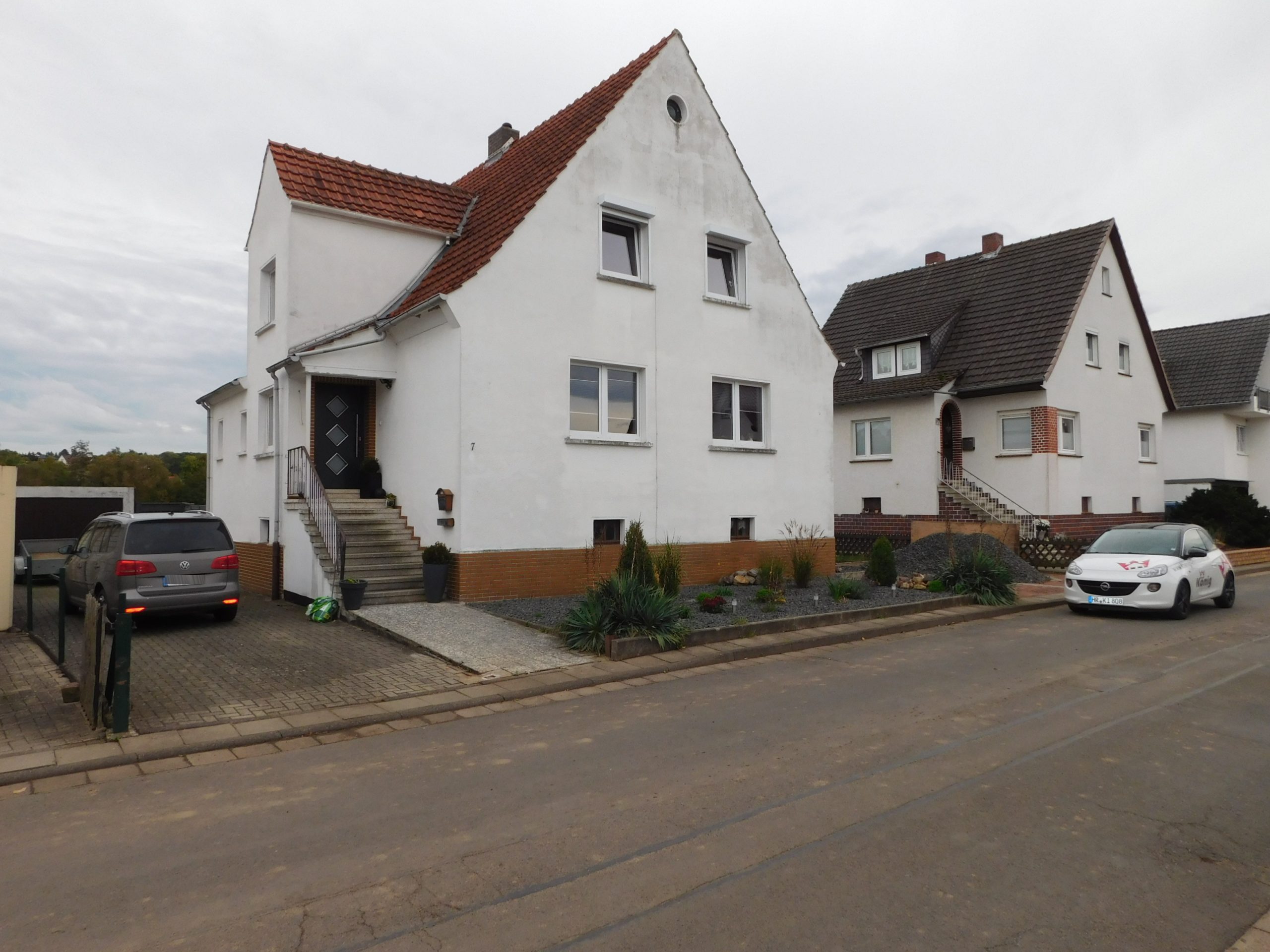 König Immobilien GmbH - Immobilienangebot - Felsberg - Einfamilienhaus - Solides Haus für Ihre Familie. Keine Käuferprovision!