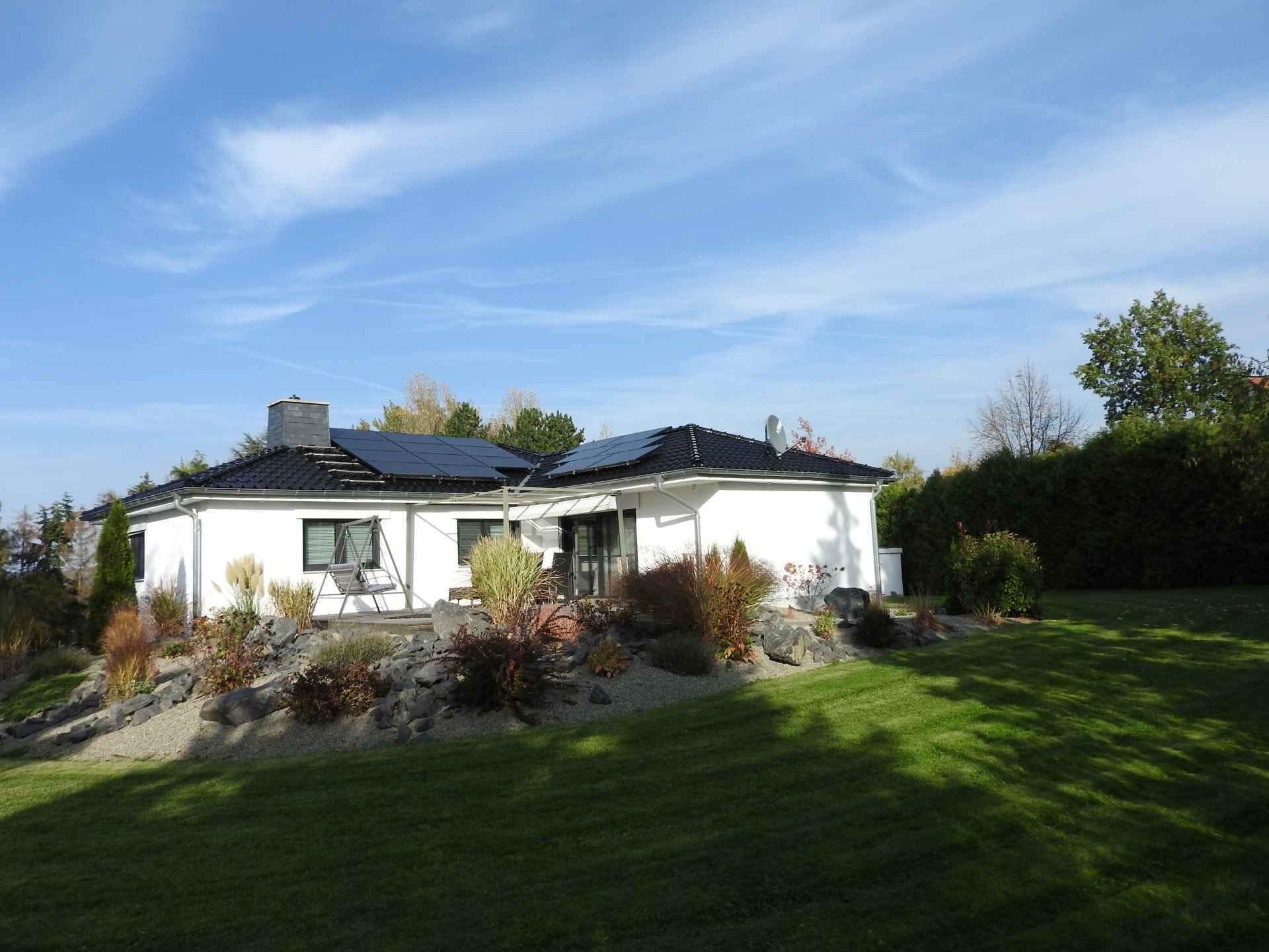 König Immobilien GmbH - Immobilienangebot - Habichtswald - Häuser - Fast wie neu: Saniertes Einfamilienhaus in Ehlen! KEINE KÄUFERPROVISION