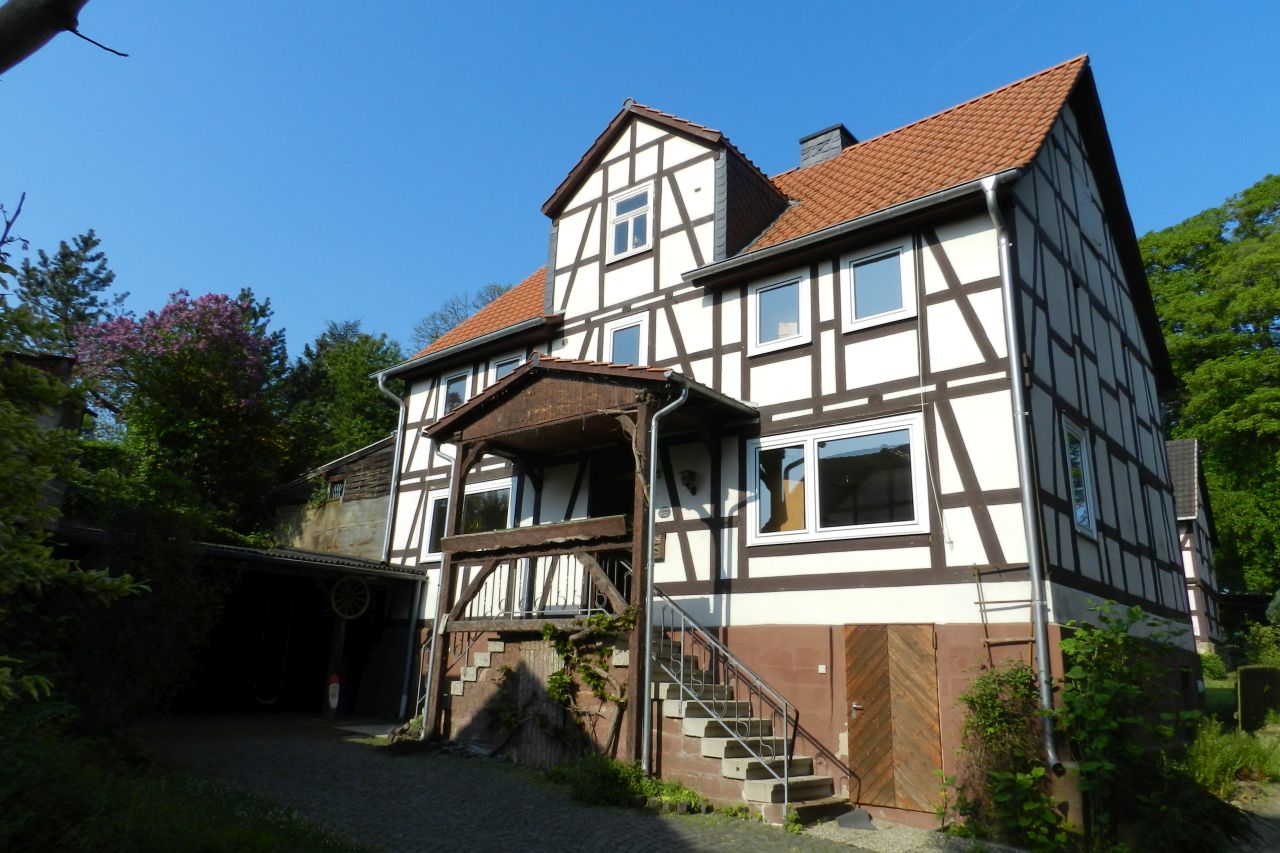 König Immobilien GmbH - Immobilienangebot - Bad Zwesten - Einfamilienhaus - Liebhaberstück in idyllischer Lage! KEINE KÄUFERPROVISION