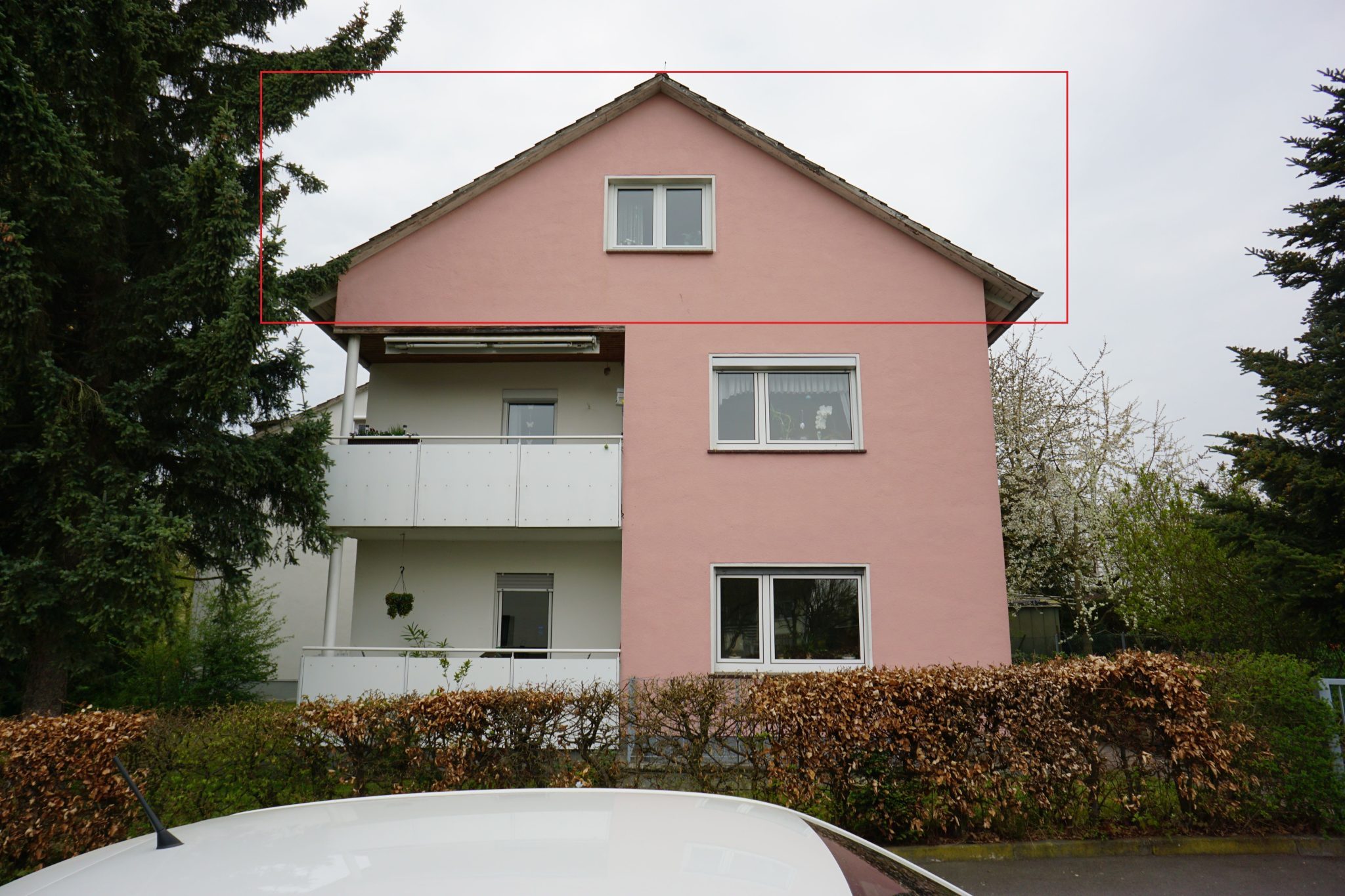 König Immobilien GmbH - Immobilienangebot - 36304 Alsfeld - Alsfeld - Etagenwohnung - Dachgeschosswohnung in ruhiger Lage von Alsfeld! KEINE KÄUFERPROVISION!