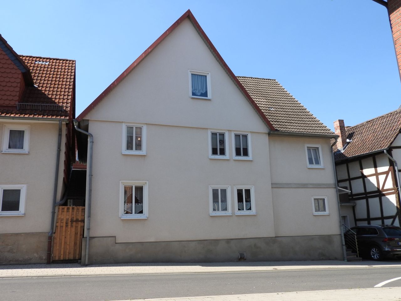 König Immobilien GmbH - Immobilienangebot - 34289 Zierenberg - Zierenberg - Einfamilienhaus - Gepflegtes Eigenheim zentral in Zierenberg! KEINE KÄUFERPROVISION