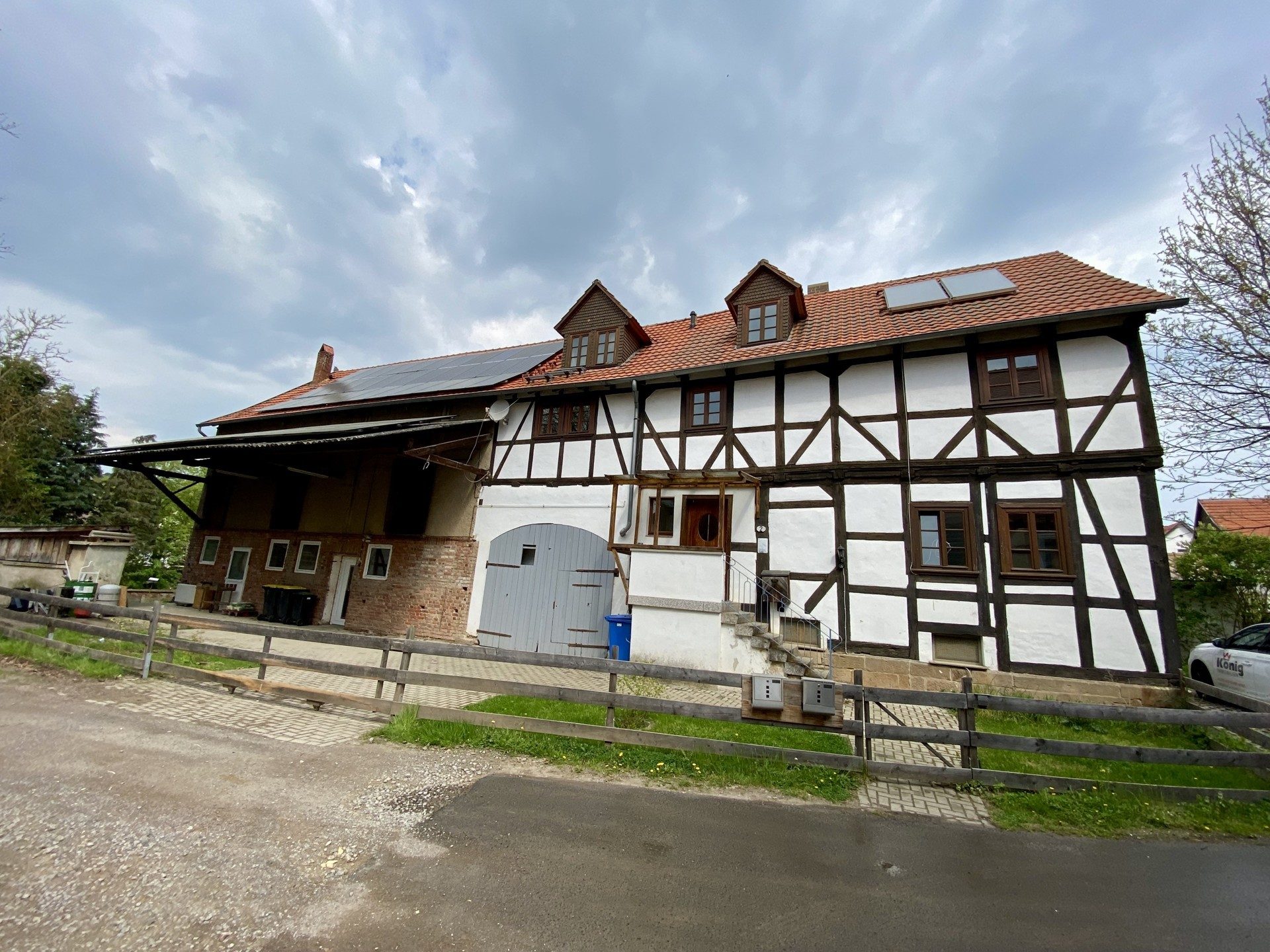 Immobilienangebot - Knüllwald - Alle - Fachwerkhaus in ruhiger Lage mit zwei Wohnungen in Knüllwald-OT!