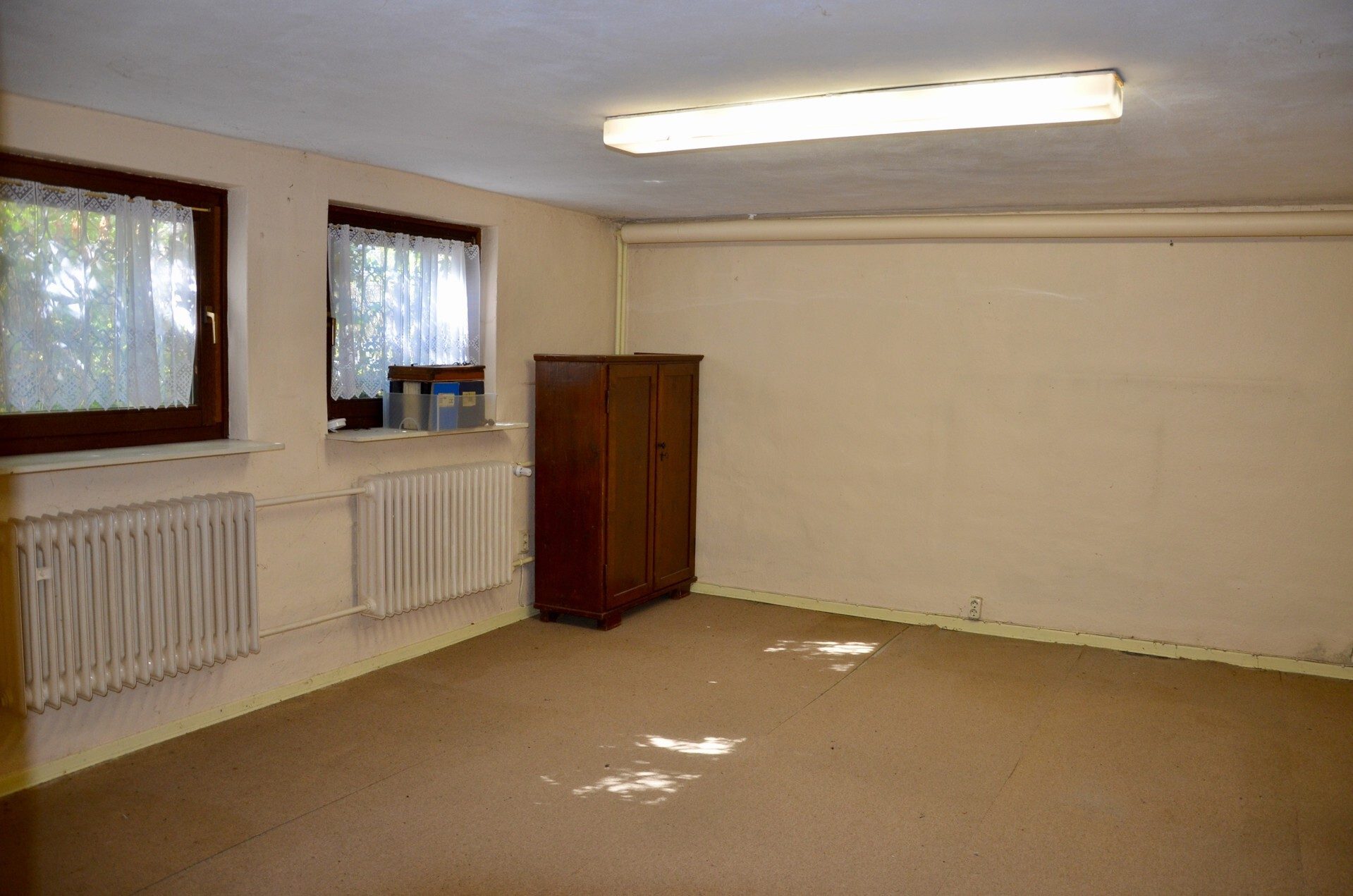 Immobilienangebot - Jesberg - Wohnen - Raum für Ideen - Einfamilienhaus in Jesberg! Keine Käuferprovision!