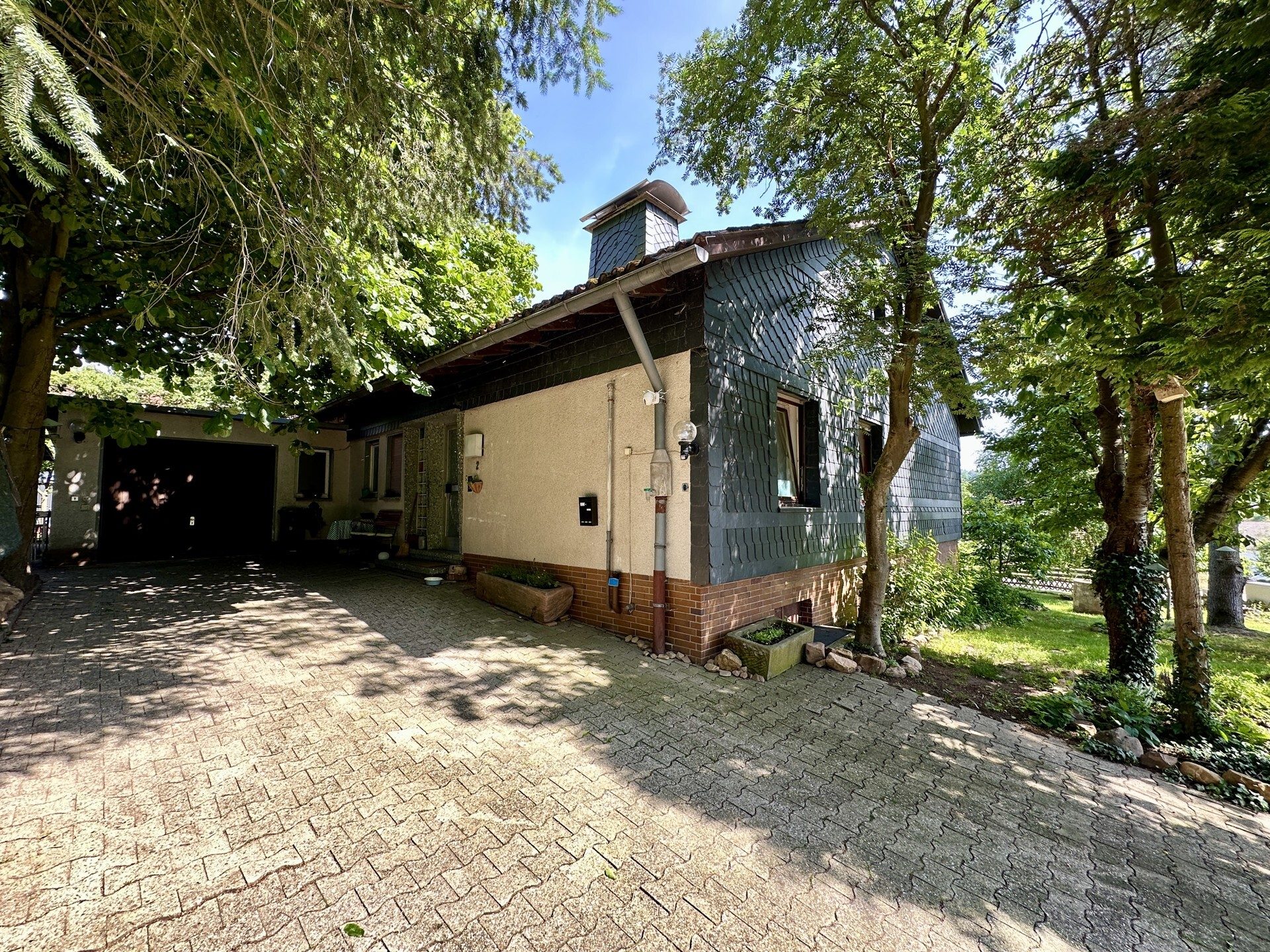 Immobilienangebot - Jesberg - Wohnen - Raum für Ideen - Einfamilienhaus in Jesberg! Keine Käuferprovision!