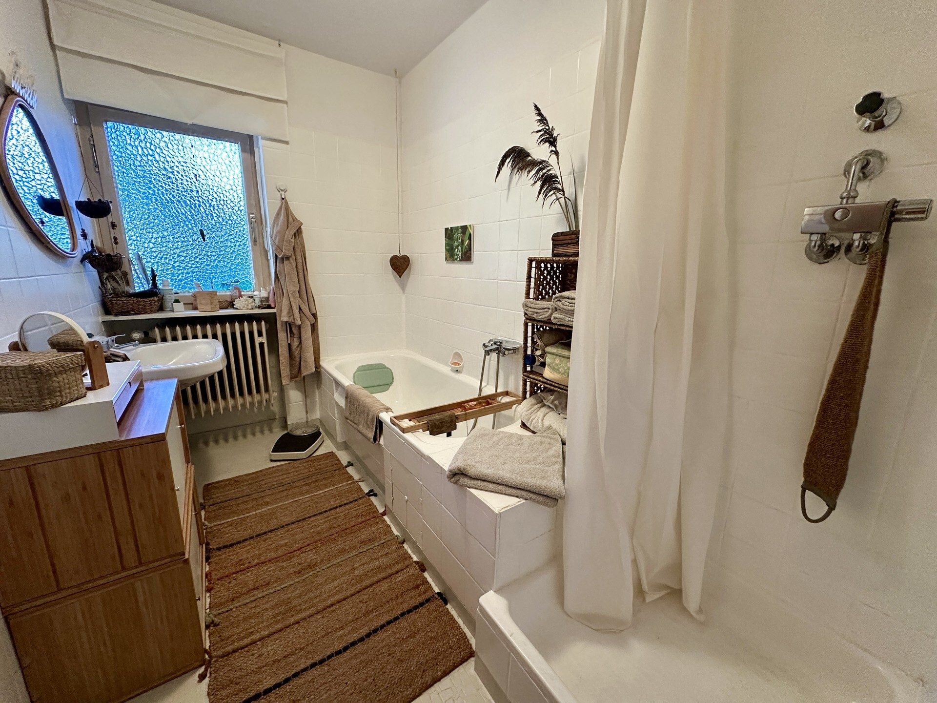 Immobilienangebot - Jesberg - Wohnen - Raum für Ideen - Einfamilienhaus in Jesberg! Keine Käuferprovision!