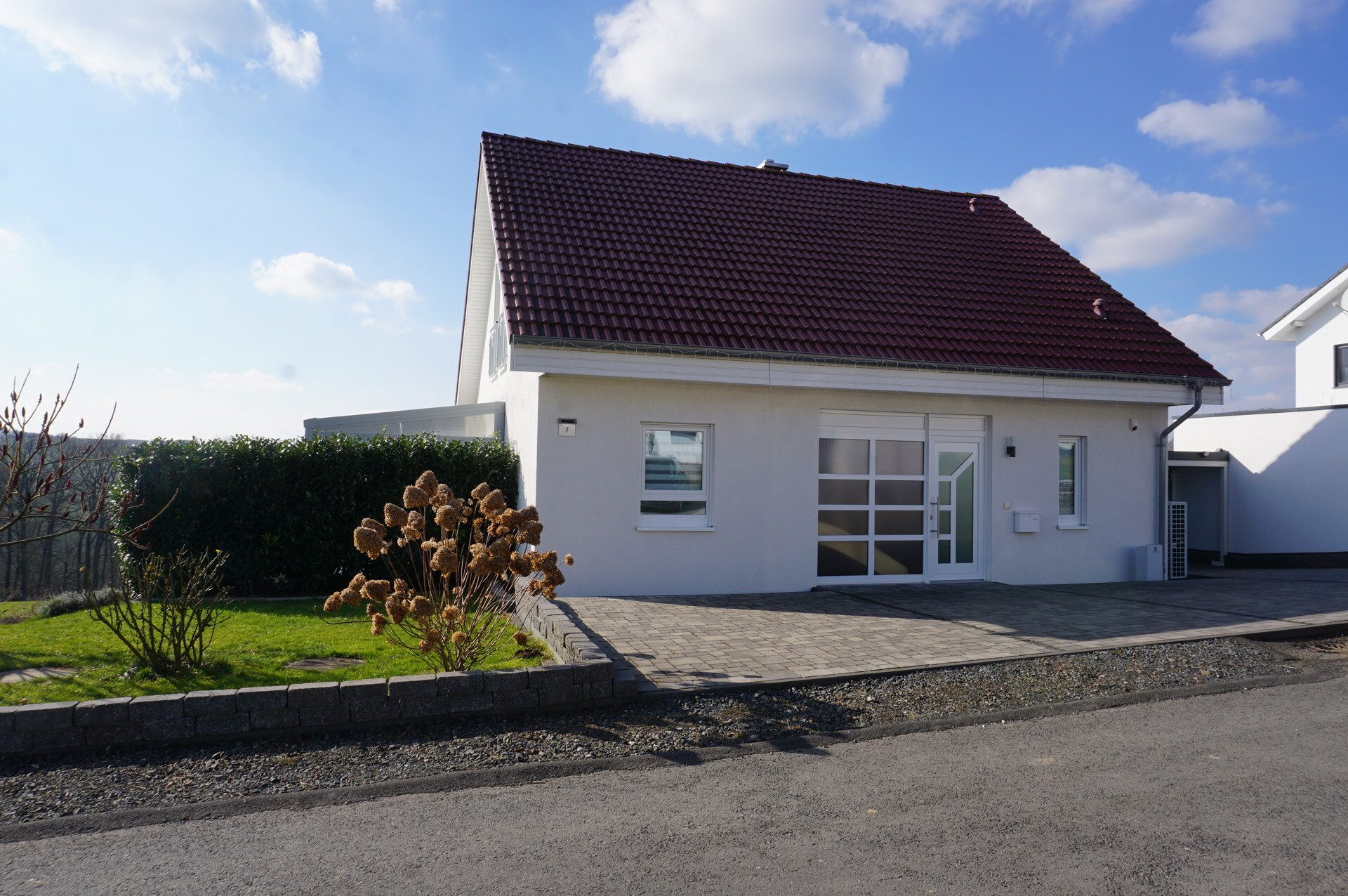 Immobilienangebot - Guxhagen - Wohnen - Ein Haus, das keine Wünsche offen lässt. Keine Käuferprovision!